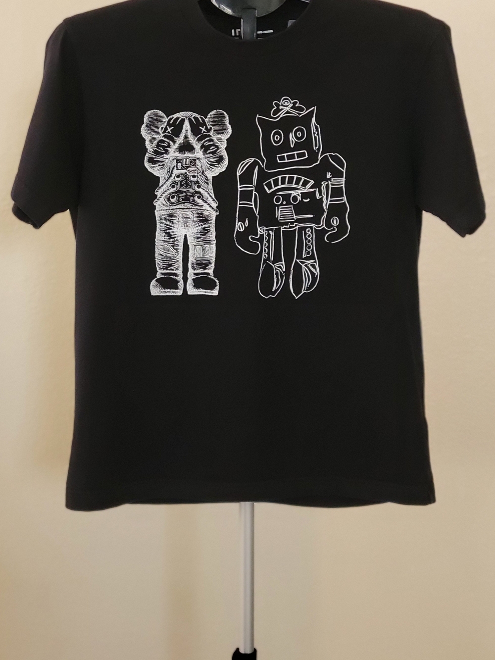 Uniqlo UT KAWS x Warhol Graphic T-Shirt Black Size M Pit-To-Pit 20" Boxy Fit